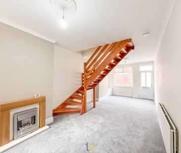 2 bedroom terraced house to rent - Photo 2