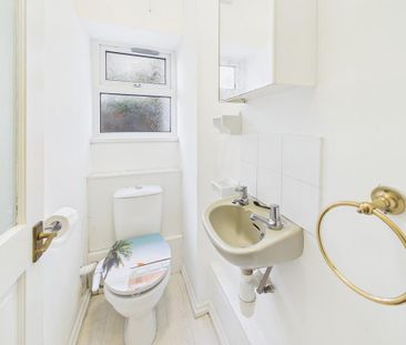 1 bedroom ground floor flat to rent - Photo 2