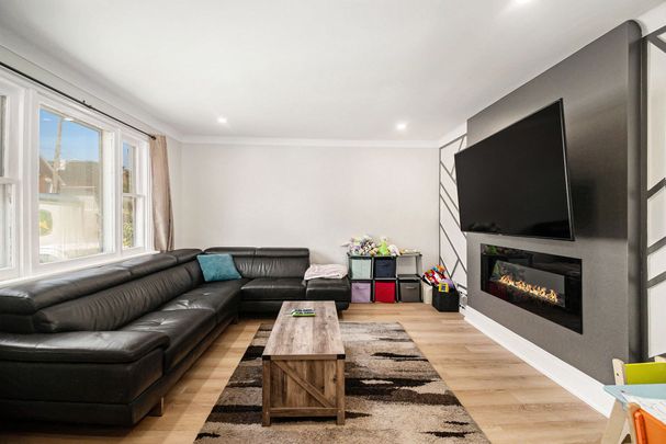 For Lease - 13 Pinehurst Avenue, West Centre Town, Ontario - Photo 1