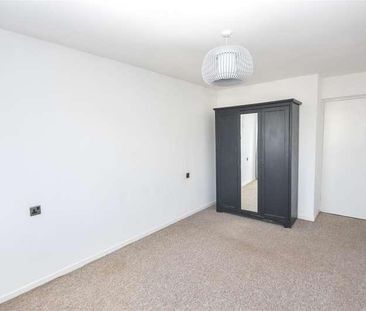 Otho Court, Brentford Dock, TW8 - Photo 3