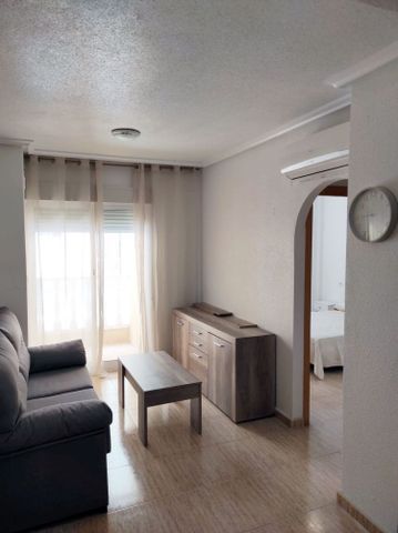 Alquiler de piso en Calle Región de Murcia - Photo 2