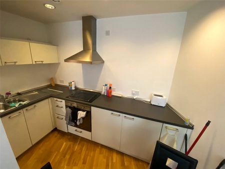 360 Apartments, 1 Rice Street, Manchester City Centre, M3 4JL - Photo 2