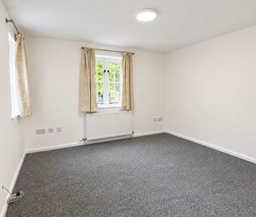 2 bedroom end of terrace house to rent - Photo 6