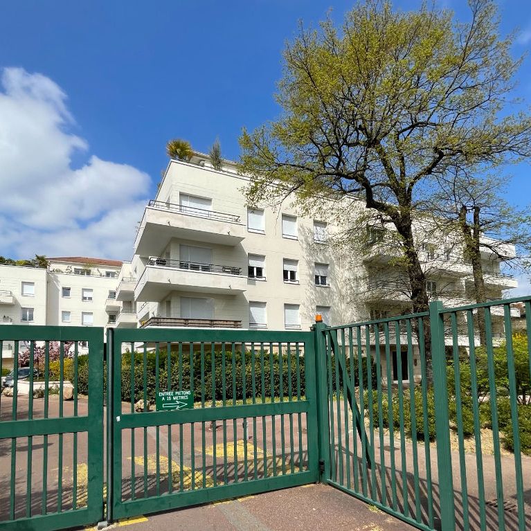 Location appartement 1 pièce, 25.06m², Créteil - Photo 1