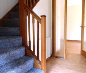 2 bedroom maisonette to rent - Photo 4