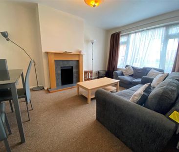 3 bedroom semi-detached house to rent - Photo 4