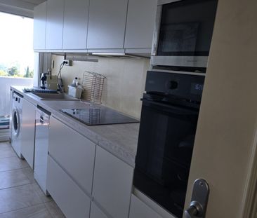 NIMES: Chambre tout confort de 11m2 idéale pour interne CHU ou étud... - Photo 1