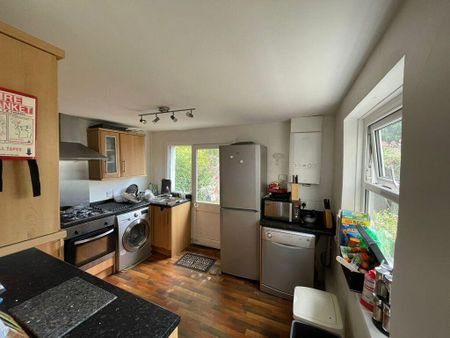 5 bedroom house share to rent - Photo 5