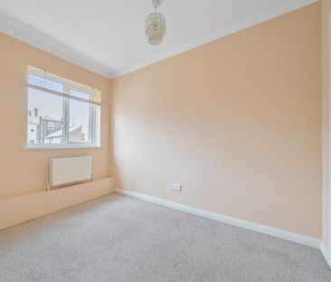 3 bedroom end of terrace house to rent - Photo 6