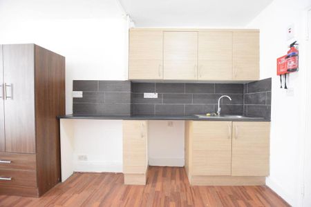 1 bedroom flat to rent - Photo 3