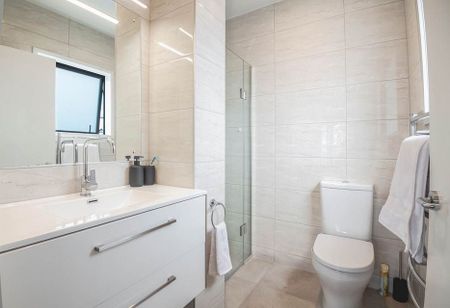 Cosy Papatoetoe Studio Unit/ Balcony! - Photo 5