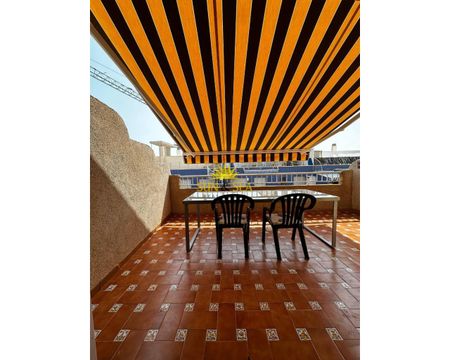 THREE-BEDROOM PENTHOUSE – ALICANTE - Photo 2