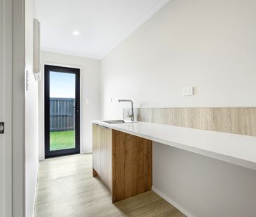 Introducing this stunning, brand new three-bedroom, two-bathroom ho... - Photo 4