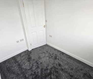 Prescelly Place, Edgware, HA8 - Photo 4