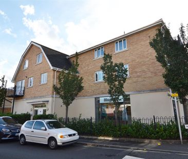 Wilkinson House Second Cross Road, Twickenham - 1 bedroomProperty for lettings - Chasebuchanan - Photo 4