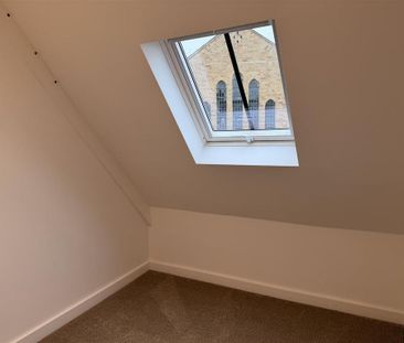 2 bedroom maisonette to rent - Photo 3