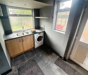 2 bedroom semi-detached house to rent - Photo 5