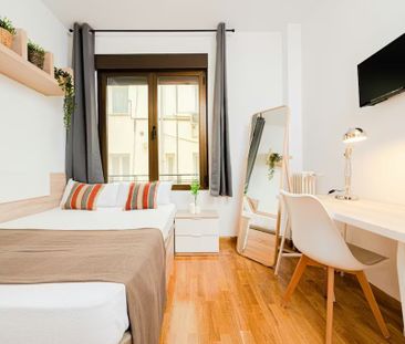 Calle de O'Donnell, Madrid, Community of Madrid 28009 - Photo 4