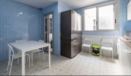 Calle Doctor Juan José Dominé, Valencia, Valencian Community 46011 - Photo 2