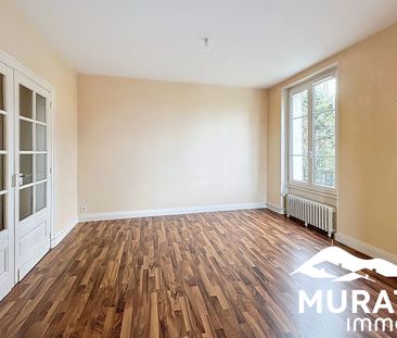 Location Appartement 4 pièces 88m² CHAMALIERES 63400 - Photo 6