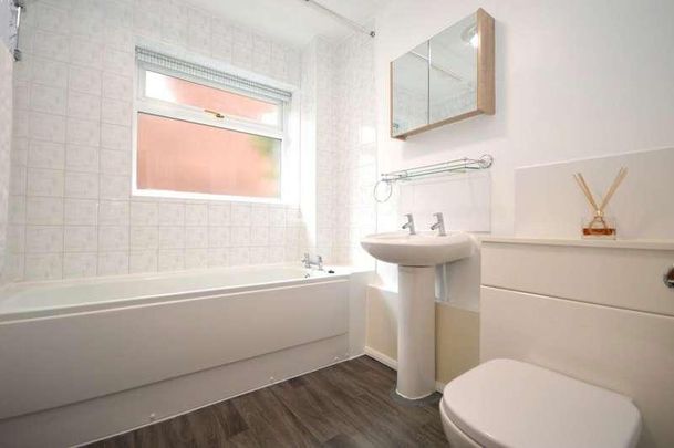 Runcie Close, St Albans, AL4 - Photo 1