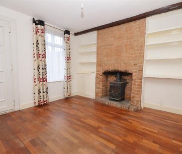 2 bedroom terraced house to rent - Photo 2