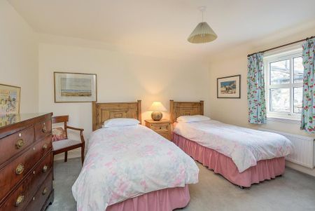 5 bedroom detached house to rent - Photo 5