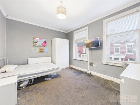 2 bedroom terraced house to rent - Photo 4