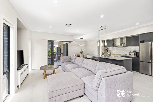 STUNNING FAMILY HOME IN BEAUTIFUL KINROSS ESTATE - Photo 1