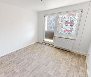 Neu sanierte 3-Raum-Wohnung mit Balkon - Photo 4