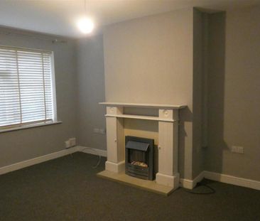 3 bedroom semi-detached bungalow to rent - Photo 1