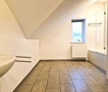 Pillweinstraße, sonnige und ruhig gelegene Dachgeschosswohnung mit ... - Foto 6