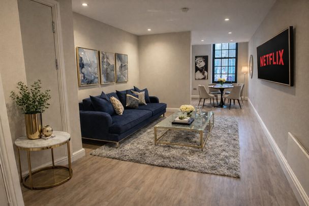 2 Bed Flat, East Parade, LS1 - Photo 1