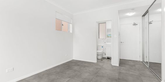 Modern Airy Studio Apartments In The Hub Of Summer Hill - Photo 3