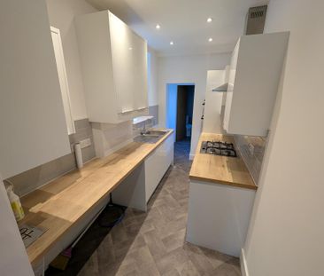 3 bedroom terraced house to rent - Photo 4