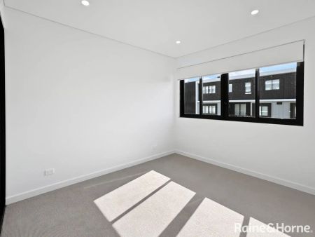 602/12A Carson Lane, St Marys NSW 2760 - Photo 4