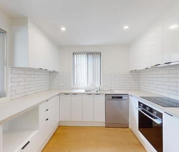 8 Saint James Road, New Lambton NSW 2305 - Photo 3