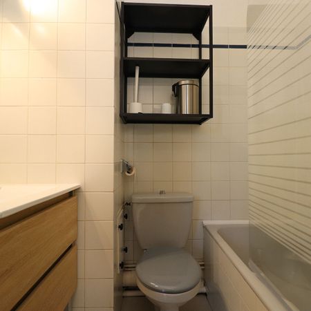 Location Appartement 1 pièce 25m² - Photo 4