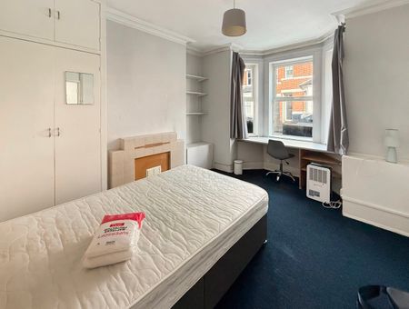 First Floor Back, 15 Boulter Street, Oxford OX4 1AX - Photo 3