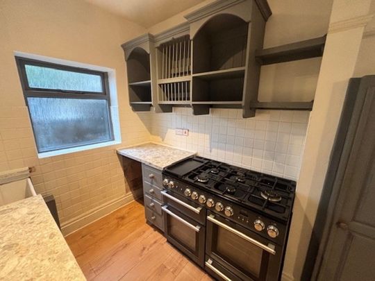 Parkfield Avenue, Preston - Photo 1