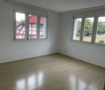 Helle 3.5 Zimmer Wohnung in Schneisingen - Photo 2