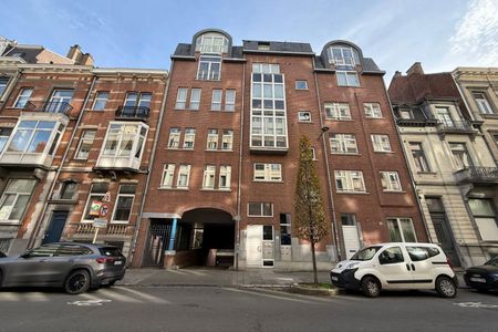 Beau duplex meublé 3 chambres avec terrasse + 1 parking - Photo 2