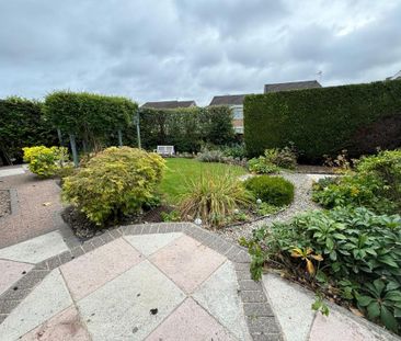 4 bedroom detached house to rent - Photo 3