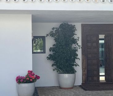 Luxury Villa for rent in San Pedro de Alcántara, Andalusia - Photo 3