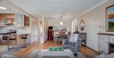 For Lease - 10 Wanita Road, Mississauga, Ontario - Photo 2