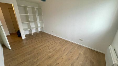 A LOUER - APPARTEMENT 2 PIECES AVEC TERRASSE - STRASBOURG ROBERTSAU - Photo 2