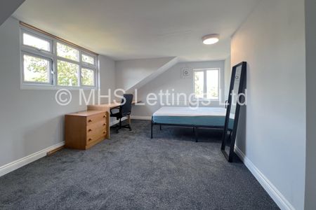 6 Bedroom Mid Terraced House for rent in Hartley Avenue - Photo 5