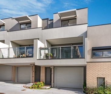 2/65 Turana St , DONCASTER - Photo 1