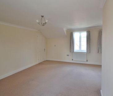 Gras Lawn, Barrack Road, Exeter - Photo 3