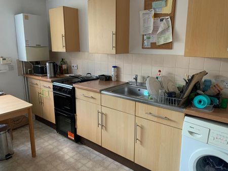 2 bedroom flat to rent - Photo 5